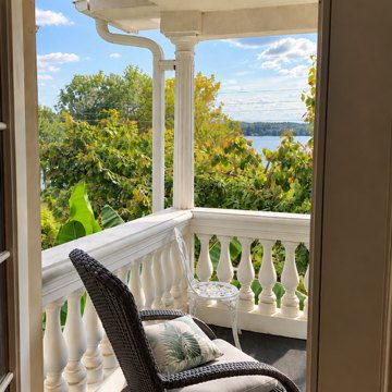 Balcony with lake view at Mary's Place